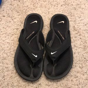 Nike Flip Flops